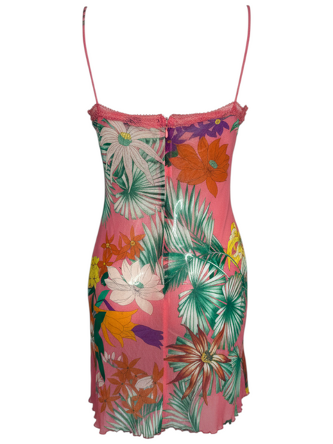 Robe Versace CHEZ SNOW BUNNY rose à imprimé floral tropical avec fines bretelles et bordure en dentelle