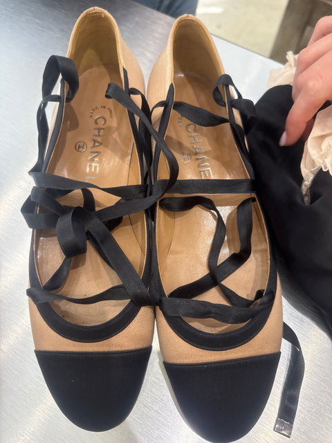 Chanel flat
