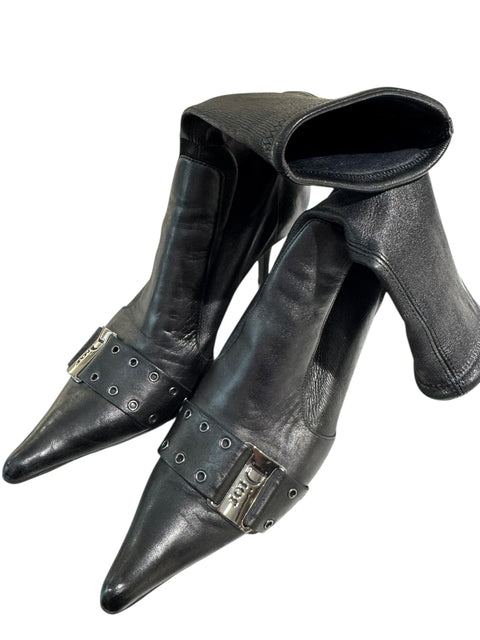 Dior Pointed Black Boots With Belt Details