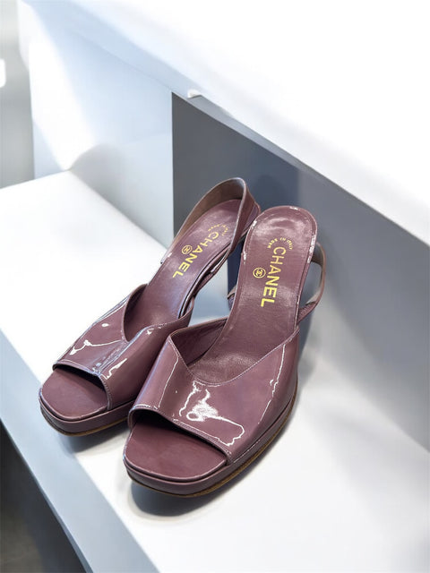 Chanel pink sandals