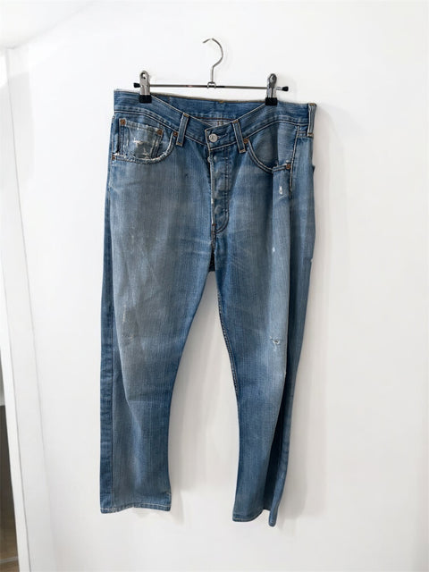 Destroys Levi's Jeans