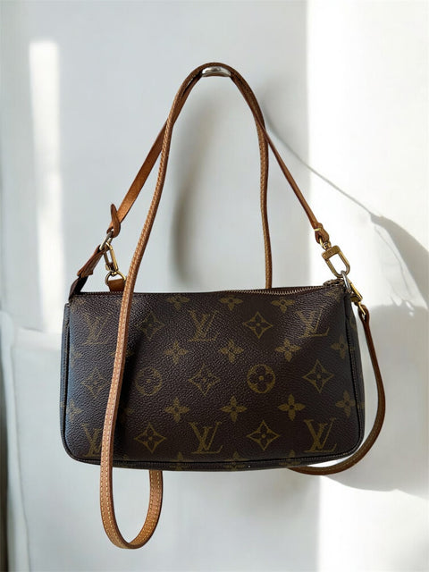 Pochette Louis Vuitton Monogramme