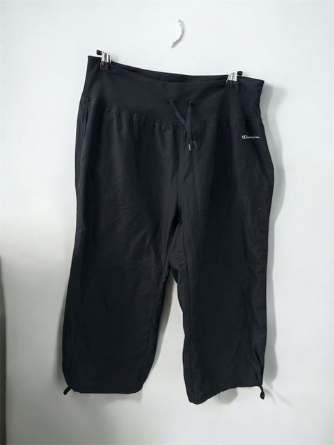 Champion Black Capri