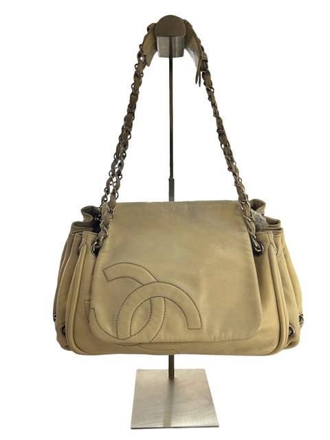 Chanel Chain Leather White Silver Shoulder Bag