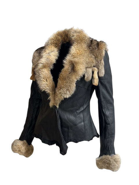 Veste en cuir noir Pellessimo avec col et poignets en fourrure véritable, signée CHEZ SNOW BUNNY
