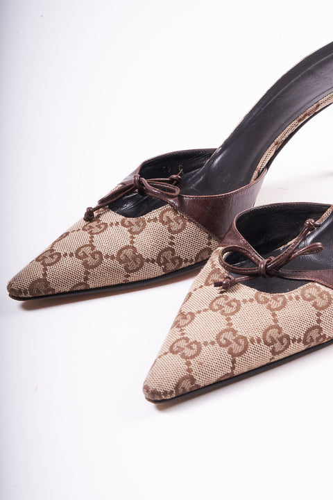 Gucci Brown Monogram sandals size 39