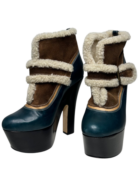CHEZ SNOW BUNNY Dsquared platform boots in blue and brown leather with cream shearling trim and buckle straps