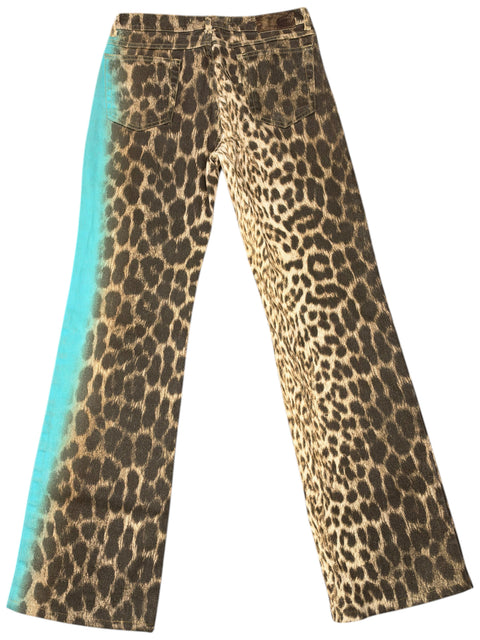 Jean Roberto Cavalli CHEZ SNOW BUNNY à imprimé léopard avec détail dégradé bleu vif sur la jambe gauche