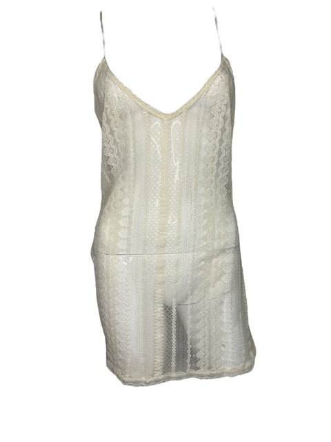 La perla Lace Dress